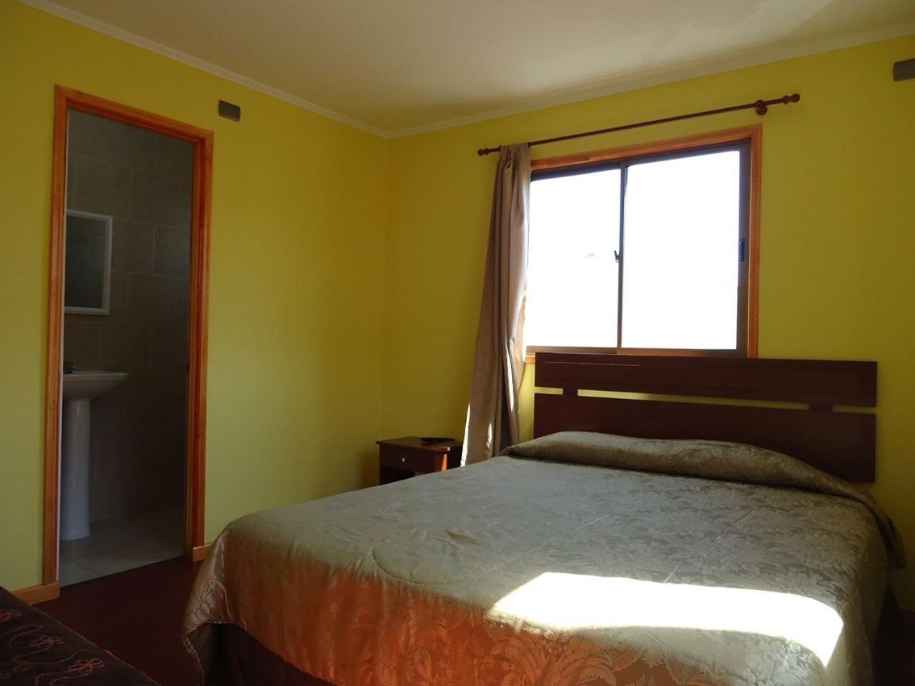 Hostal AGUSTÍN atendemos a particulares y empresas