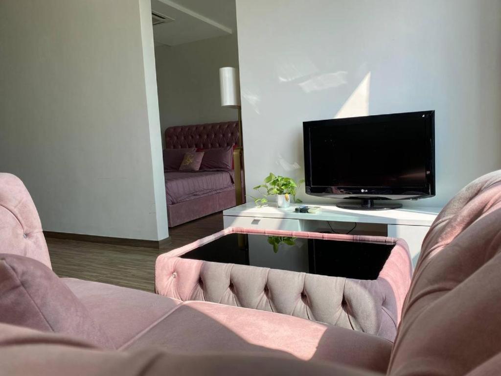 Honeymoon Suite By A Legacy Hotel - KLCC Lake View