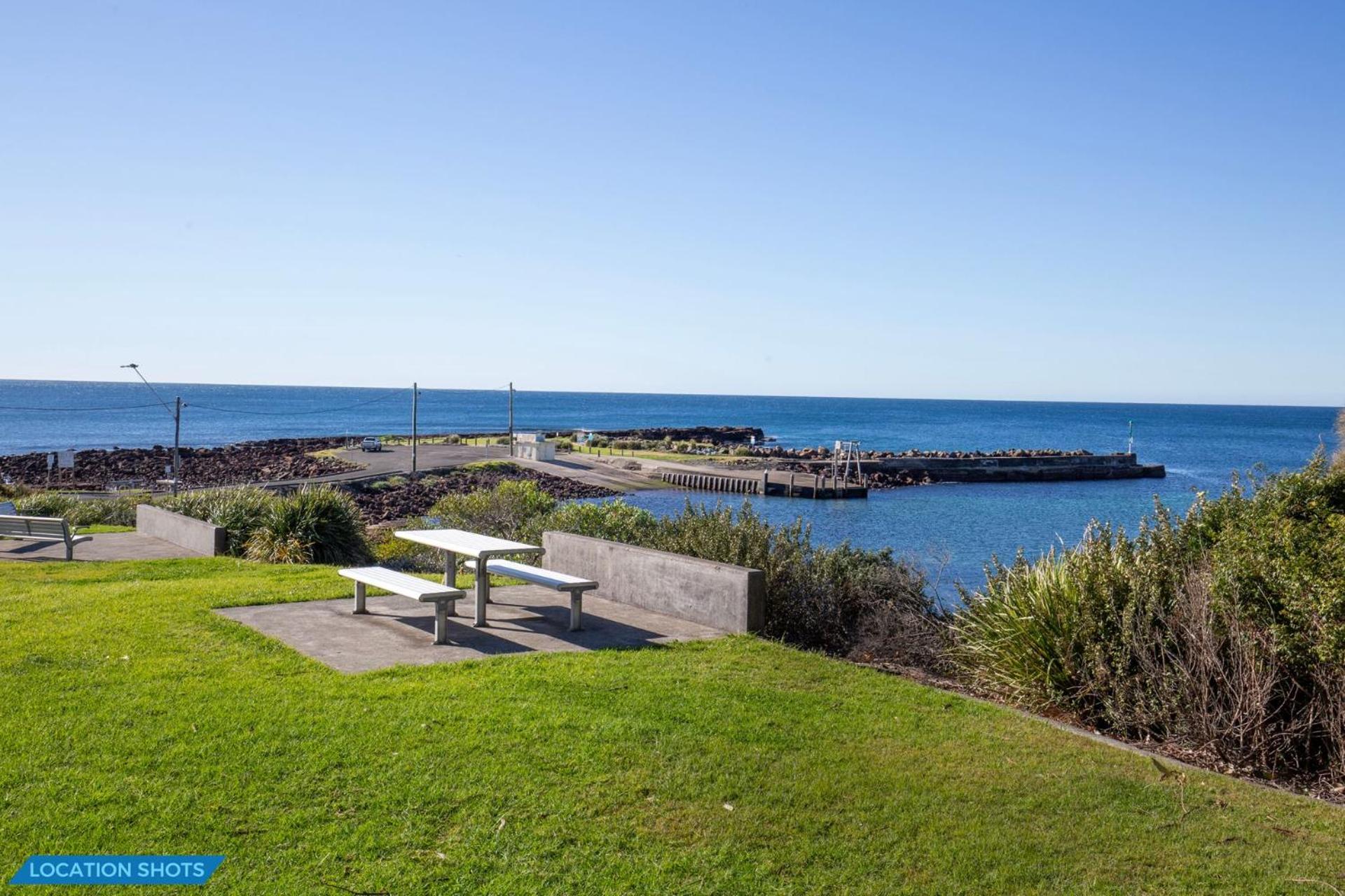 LegaSea Lodge - Pet Friendly Beachfront with Plunge Pool