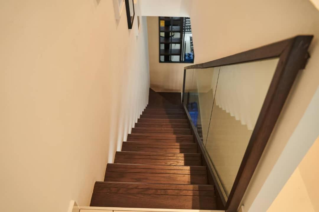 Signature by KMAX PROPERTY