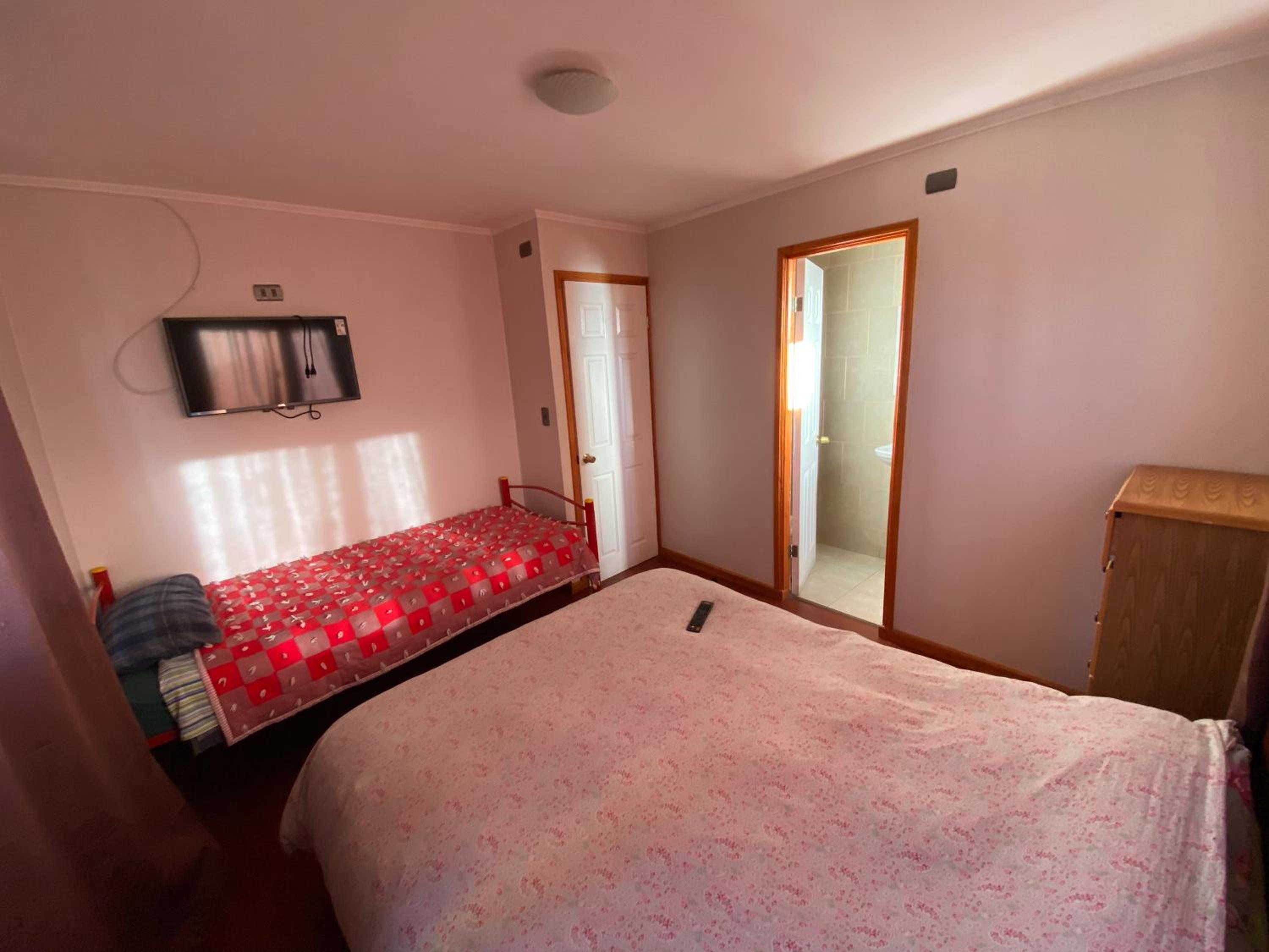 Hostal AGUSTÍN atendemos a particulares y empresas