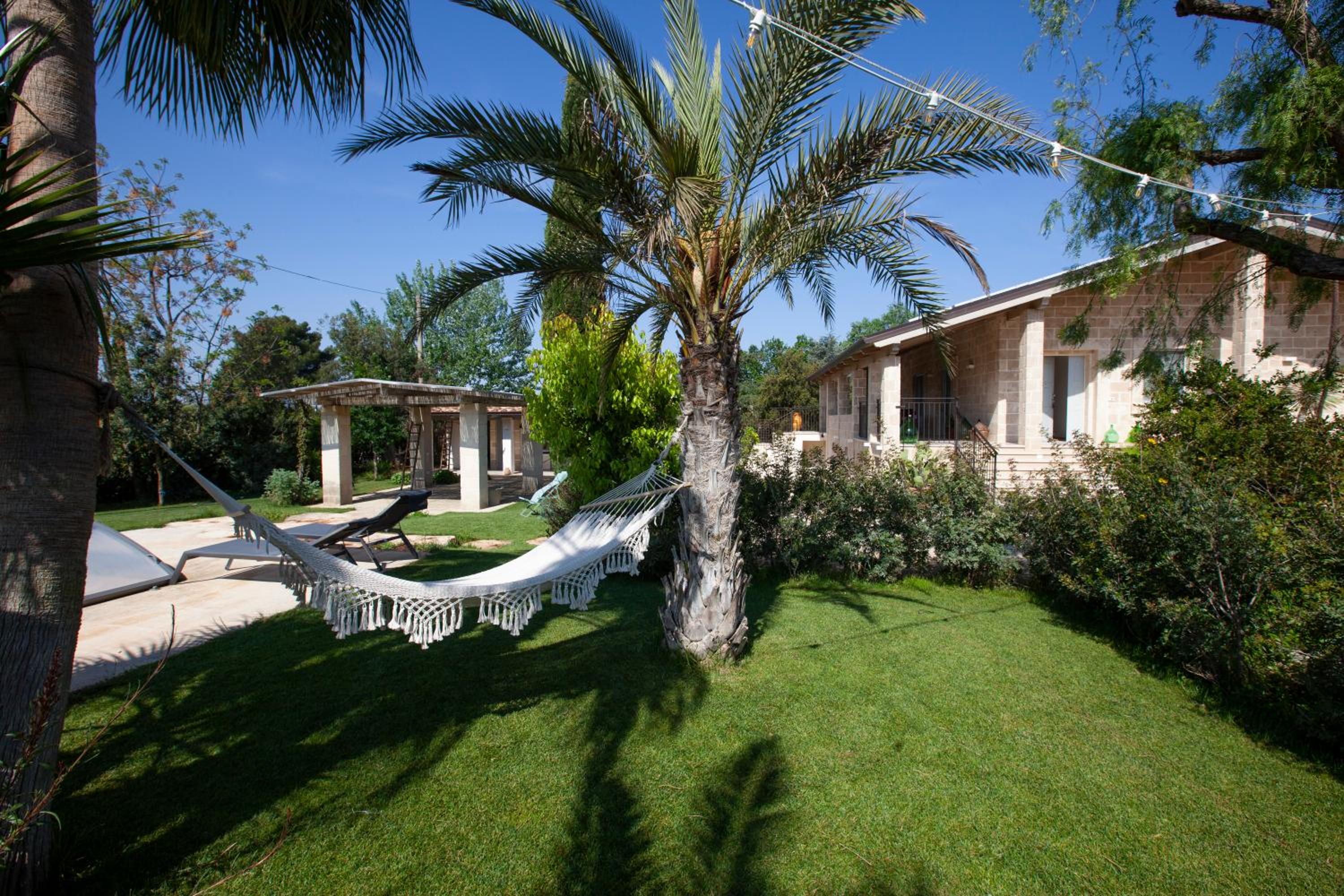 Floresia-Your Apulian Experience