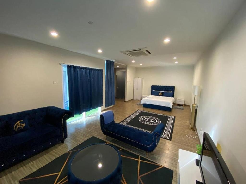 Honeymoon Suite By A Legacy Hotel - KLCC Lake View