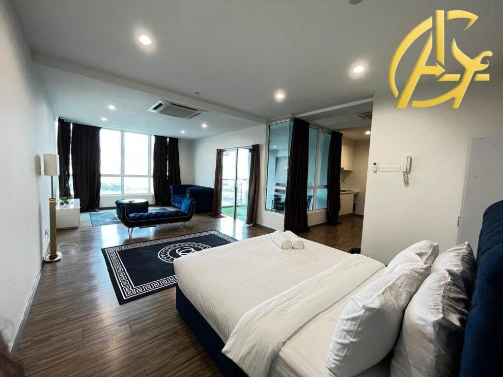 Honeymoon Suite By A Legacy Hotel - KLCC Lake View