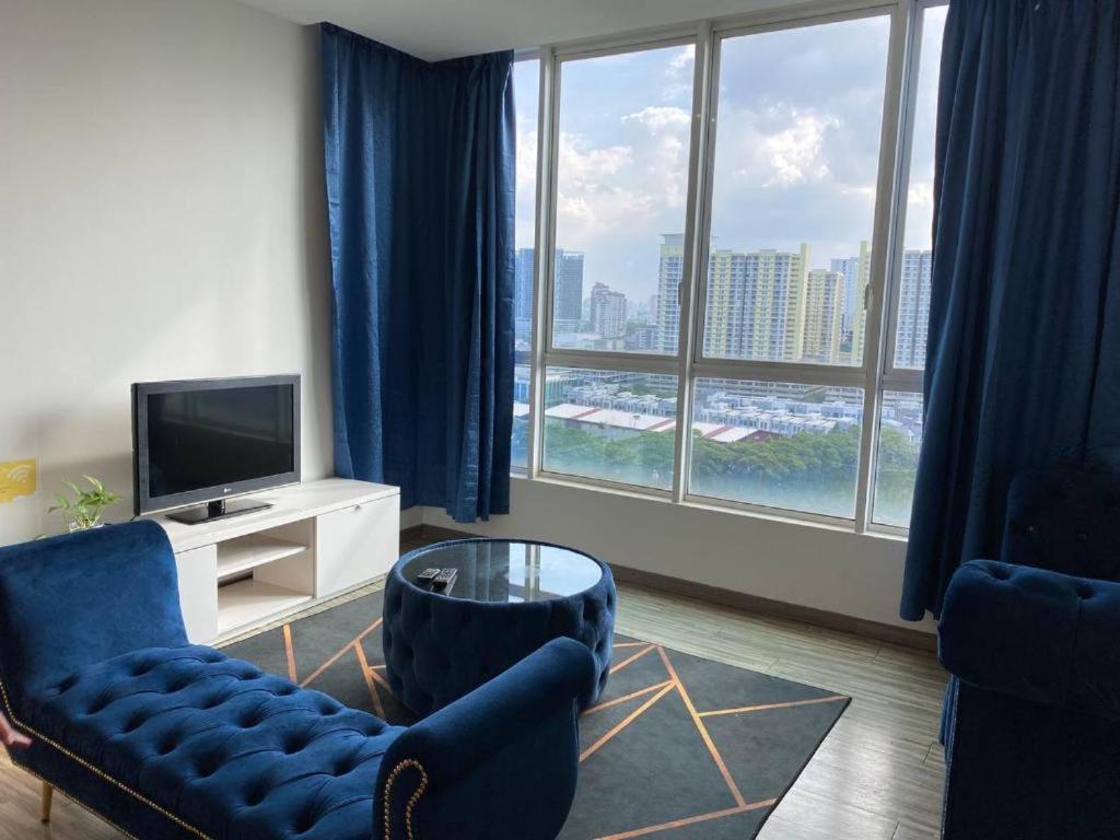 Honeymoon Suite By A Legacy Hotel - KLCC Lake View