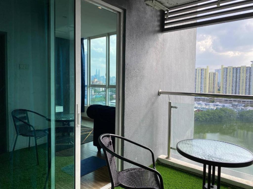 Honeymoon Suite By A Legacy Hotel - KLCC Lake View