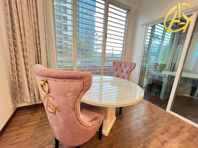 Honeymoon Suite By A Legacy Hotel - KLCC Lake View