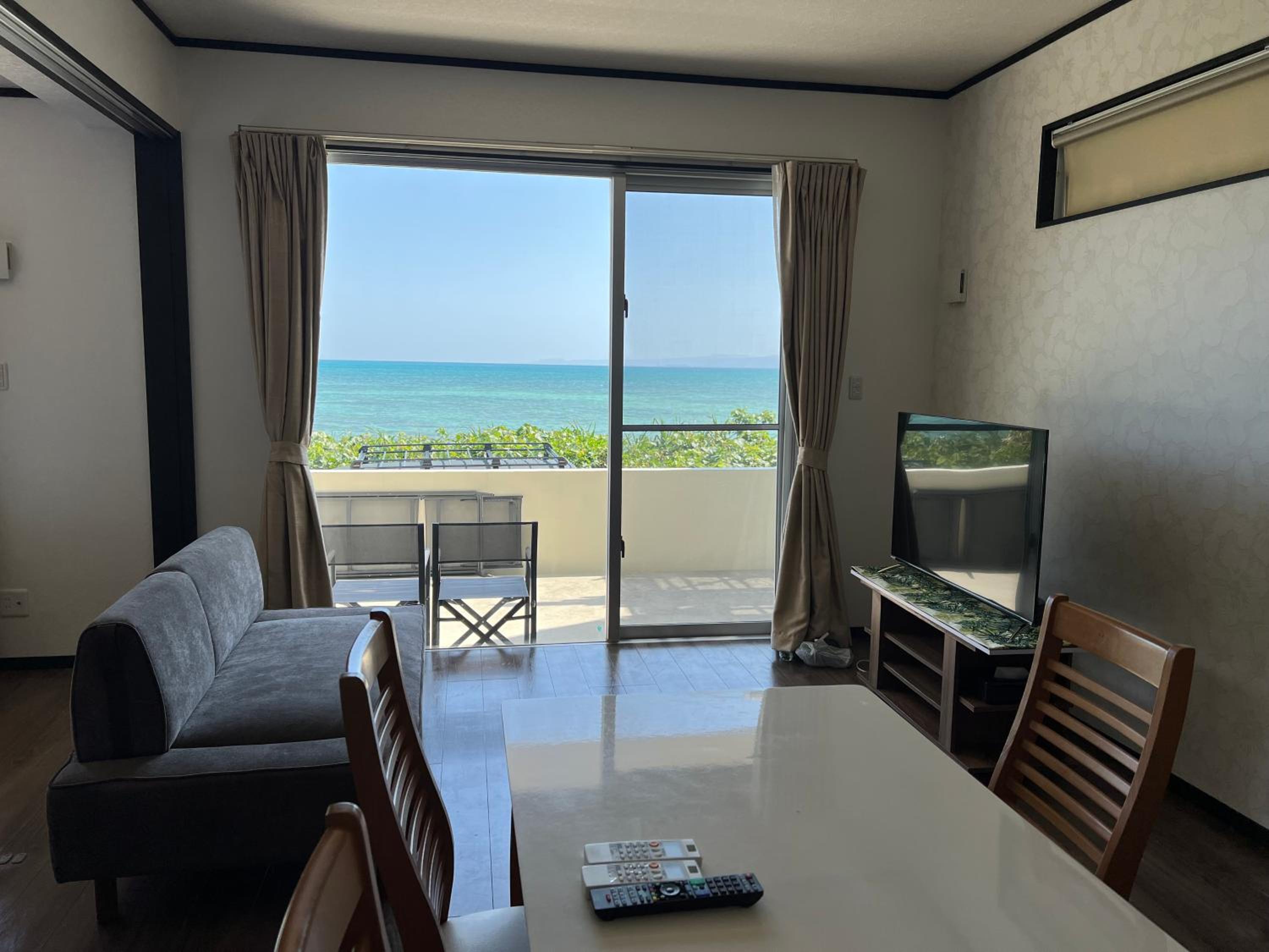 Ocean Front SUMUIDE