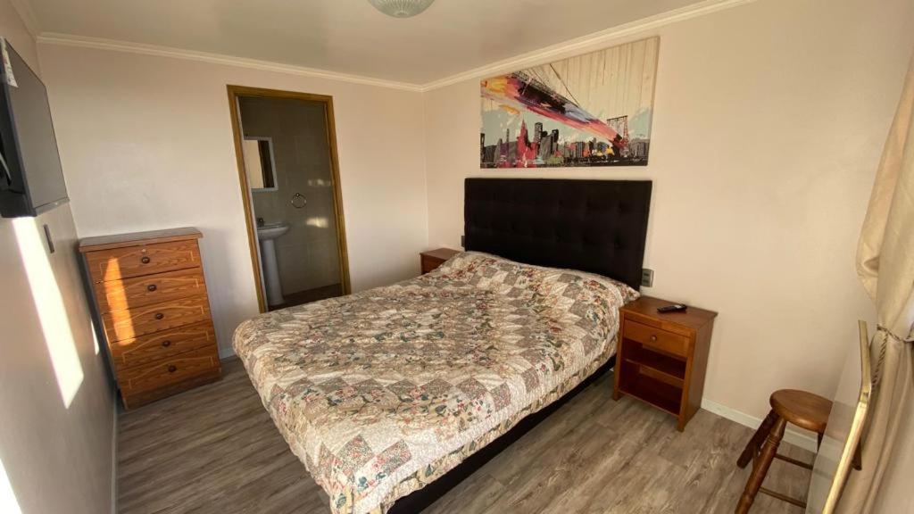 Hostal AGUSTÍN atendemos a particulares y empresas