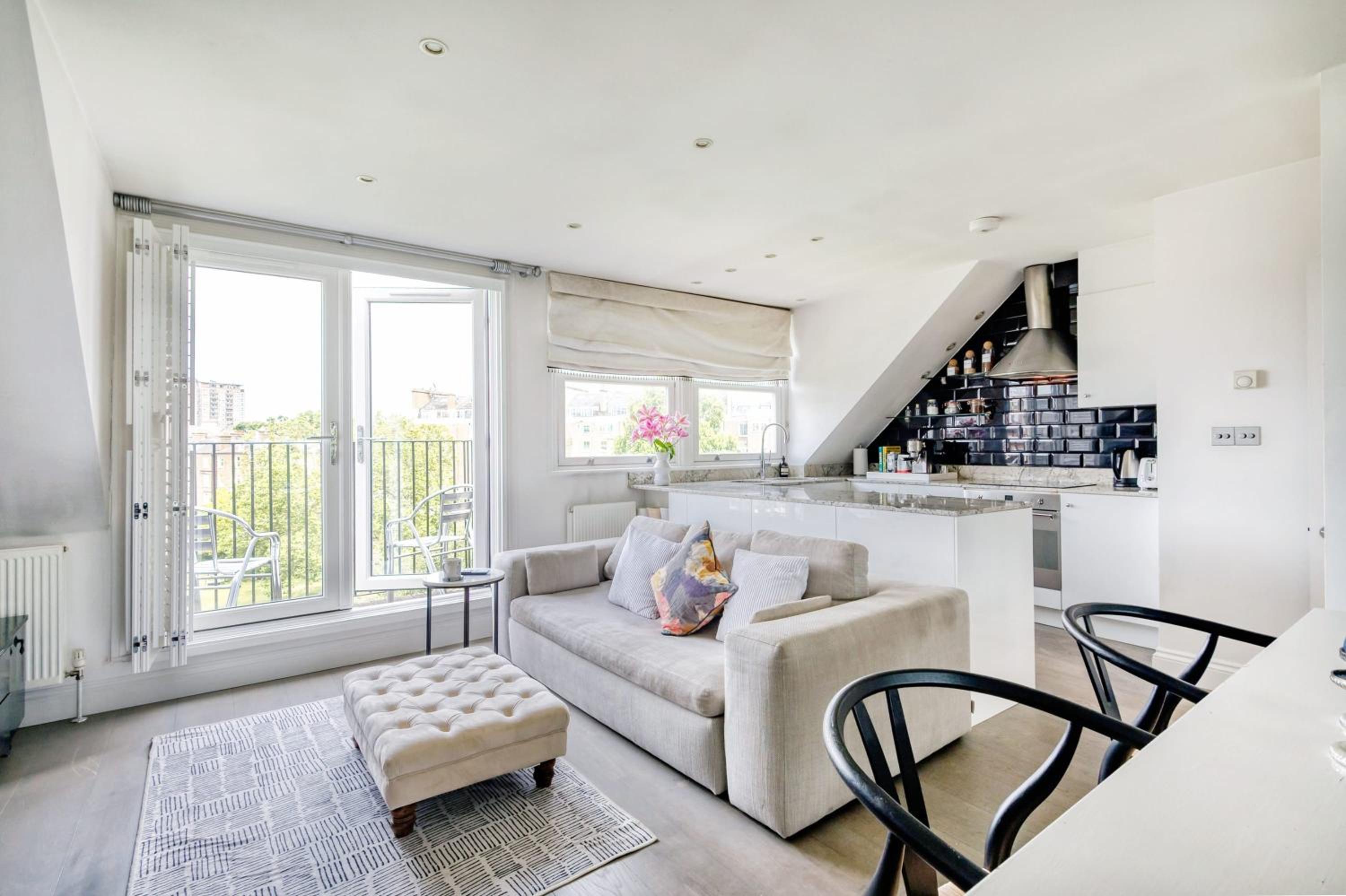 The Luxury 'Treehouse' - One bed Little Venice