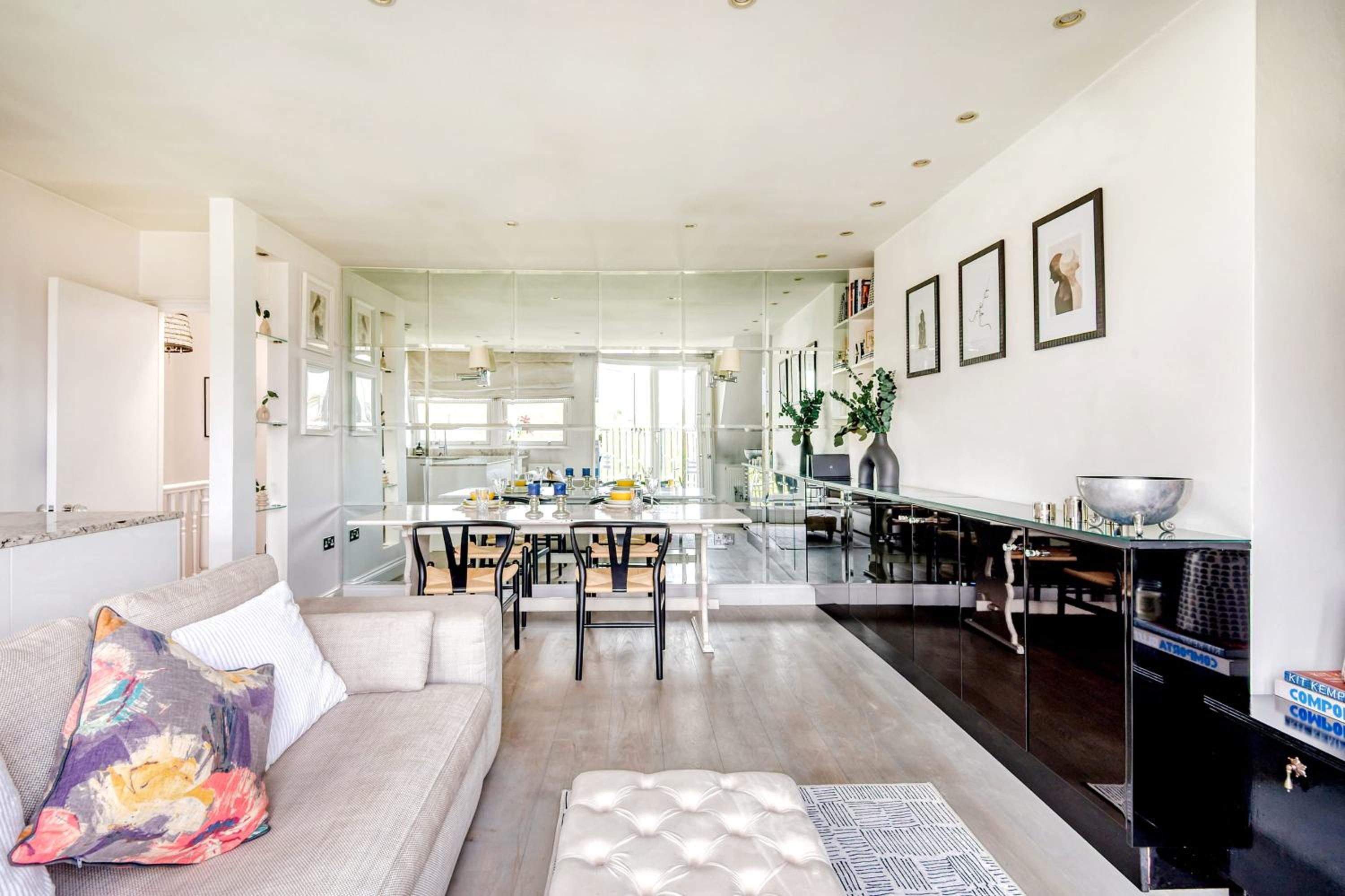 The Luxury 'Treehouse' - One bed Little Venice