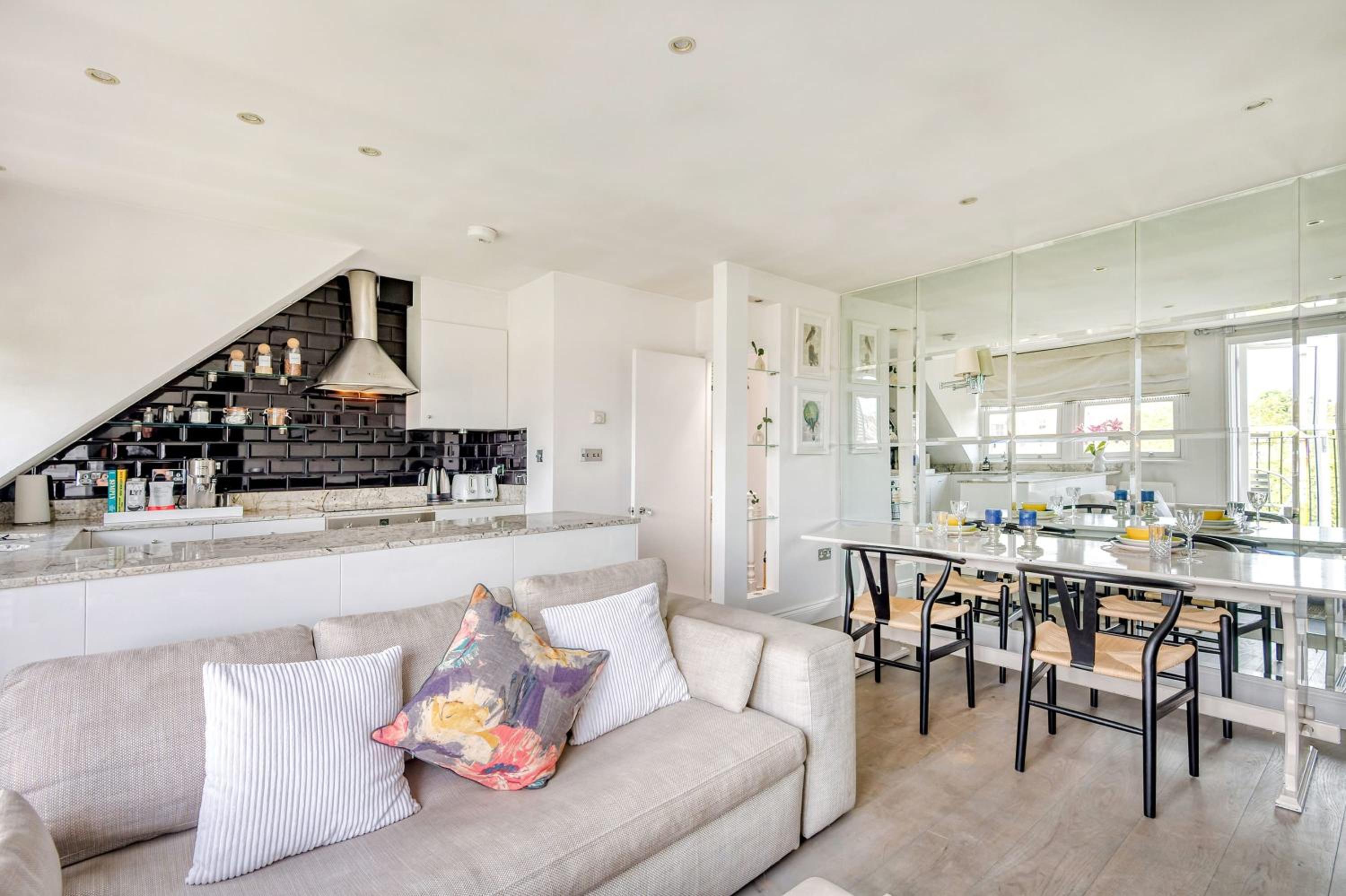 The Luxury 'Treehouse' - One bed Little Venice
