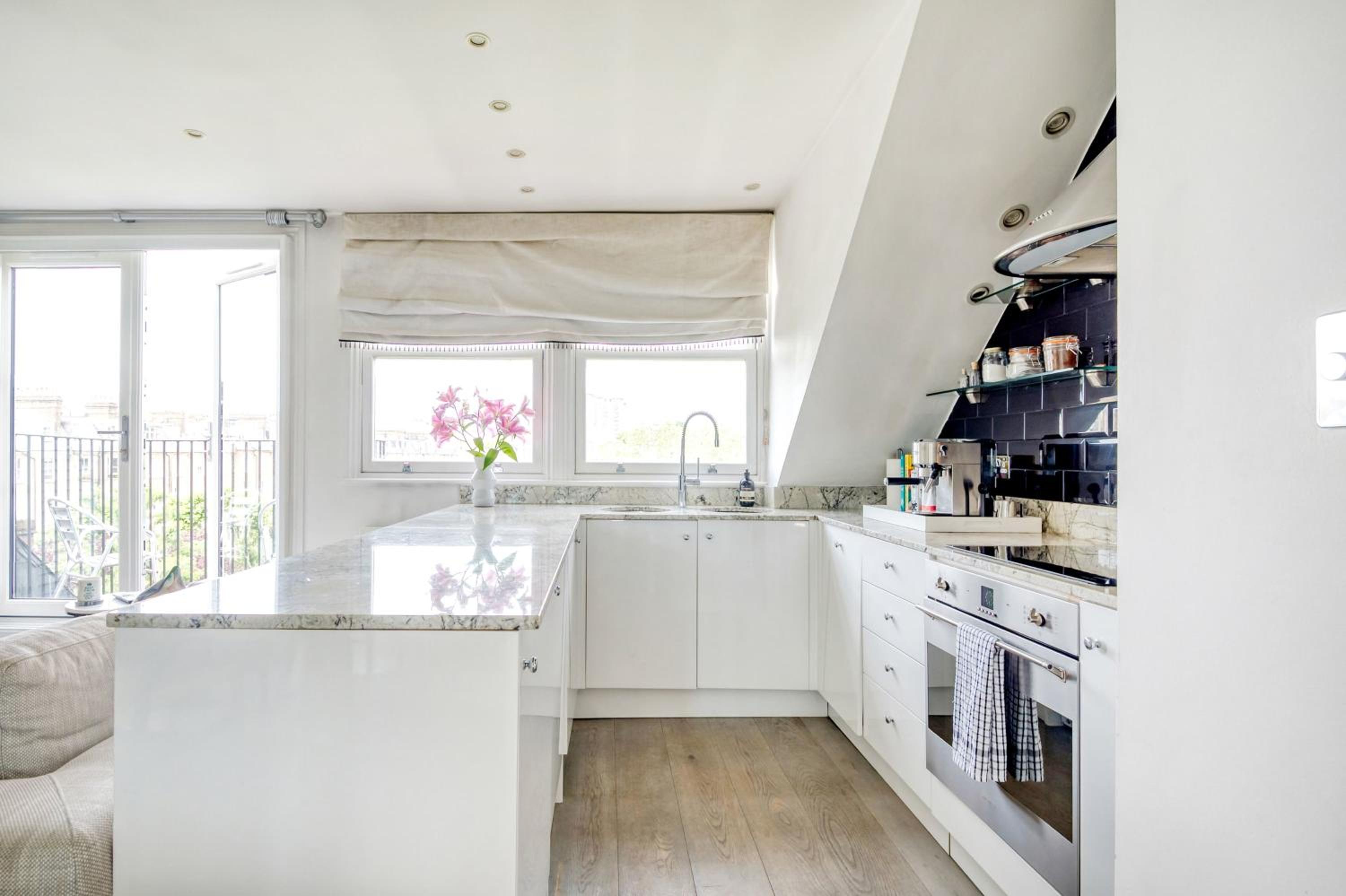 The Luxury 'Treehouse' - One bed Little Venice