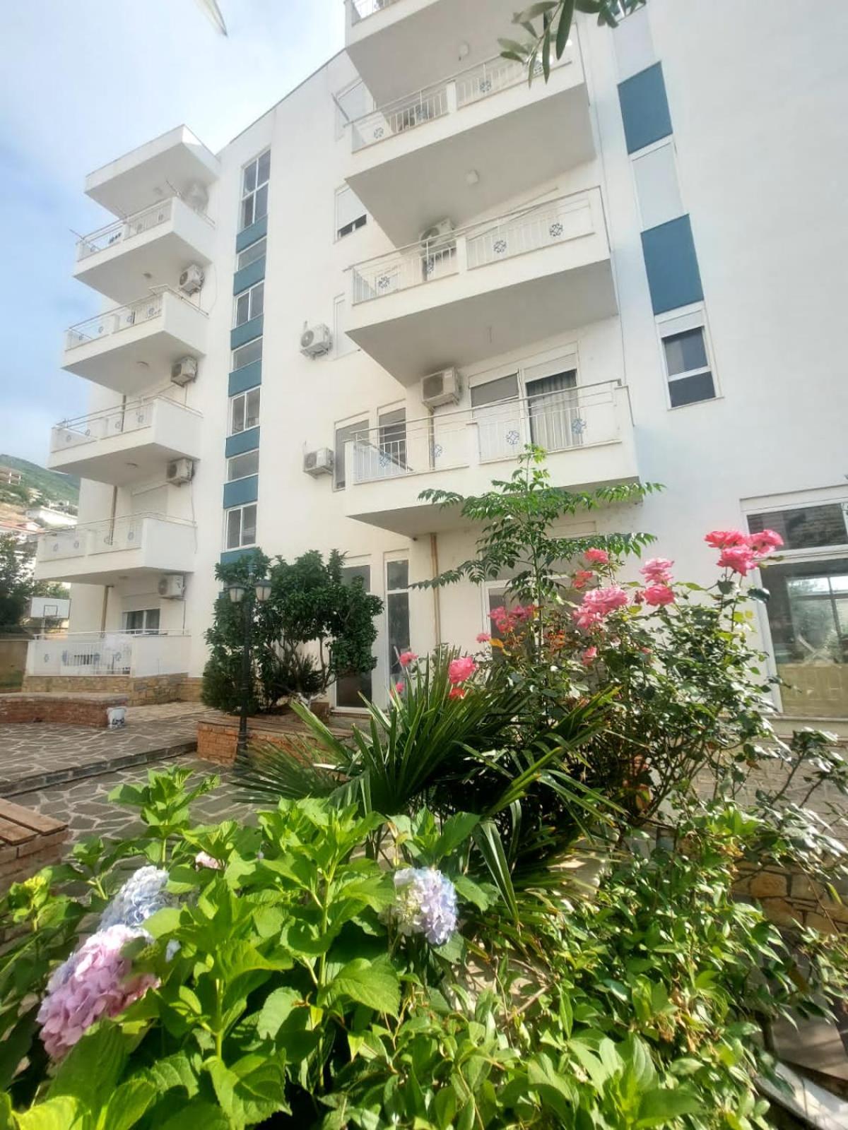 Redsun Apartment