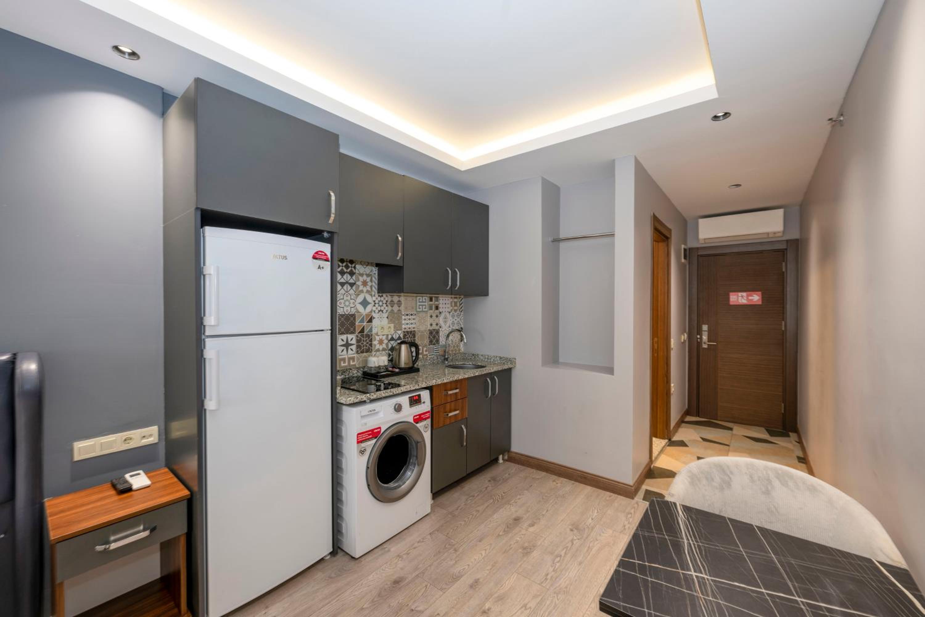 Comfort Suites Otel - Image 42