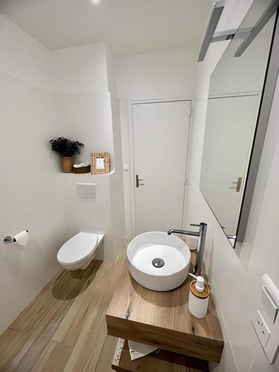 Saint-Herblain Vacations - Hotel de la Marine - Property Image 4