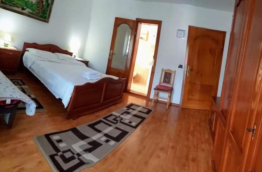 Pensiunea Casa Bradet