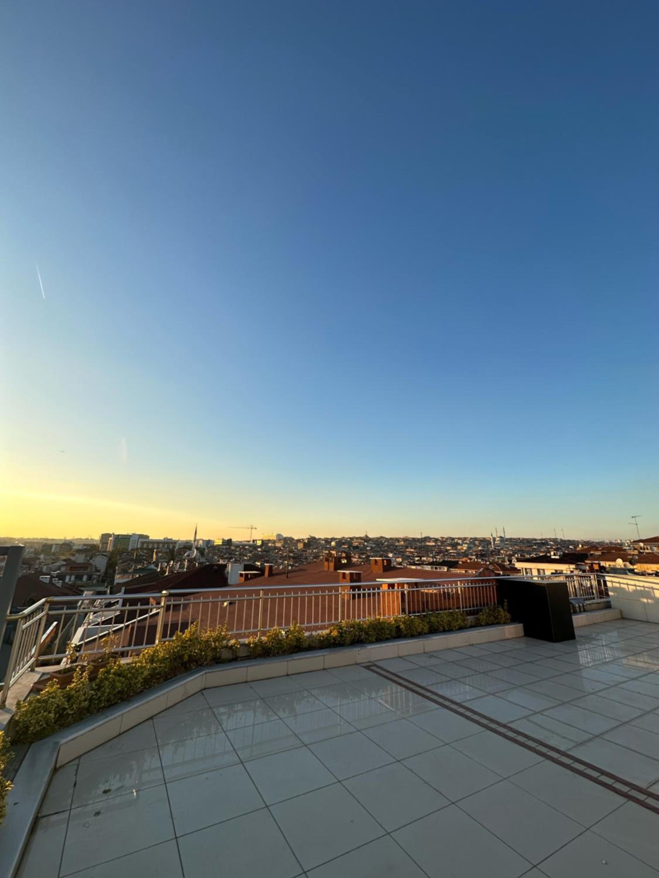 Comfort Suites Otel - Image 27