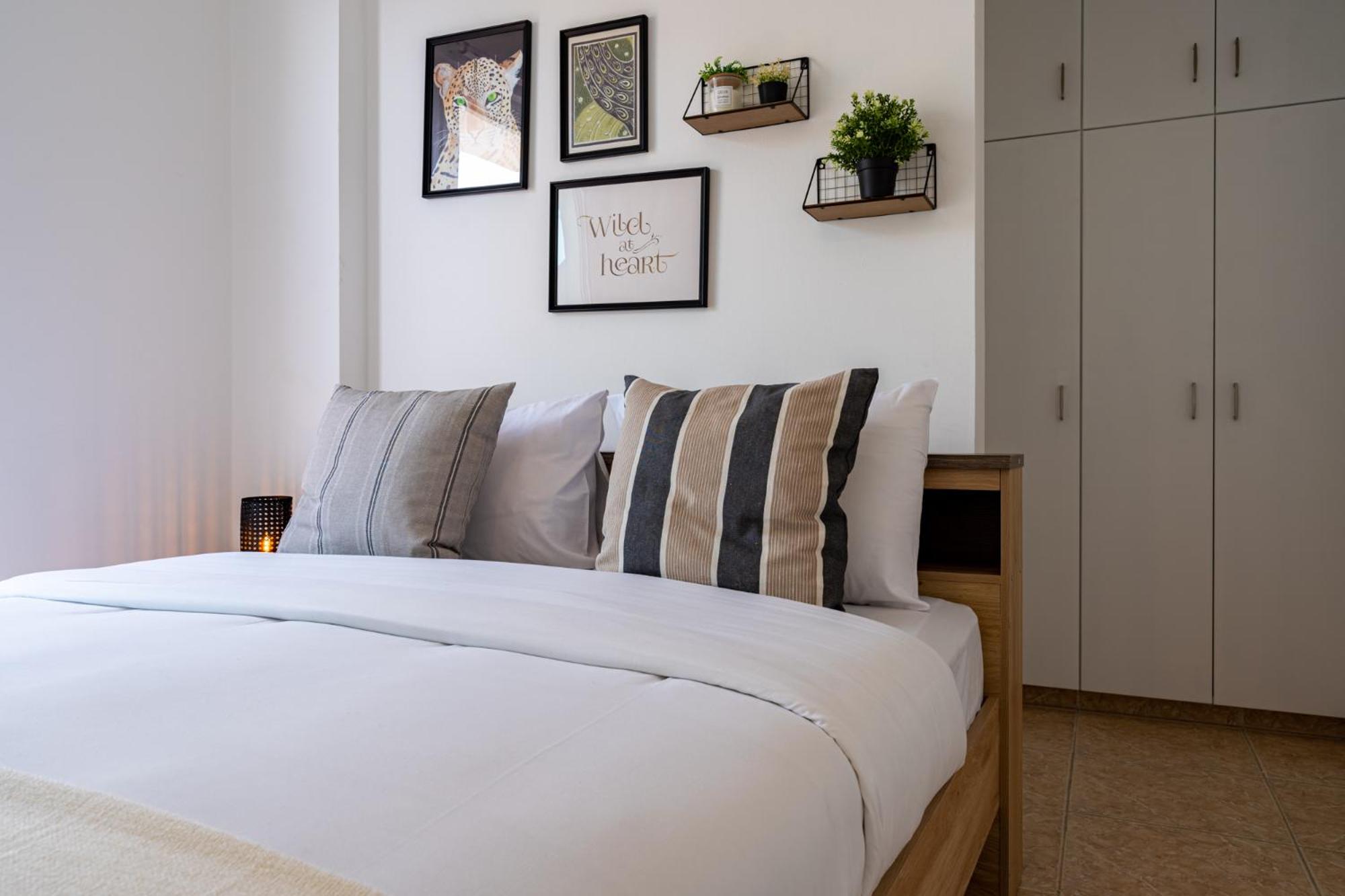 Chloris 3- Bedroom Apartment W/Pool in Larnaca