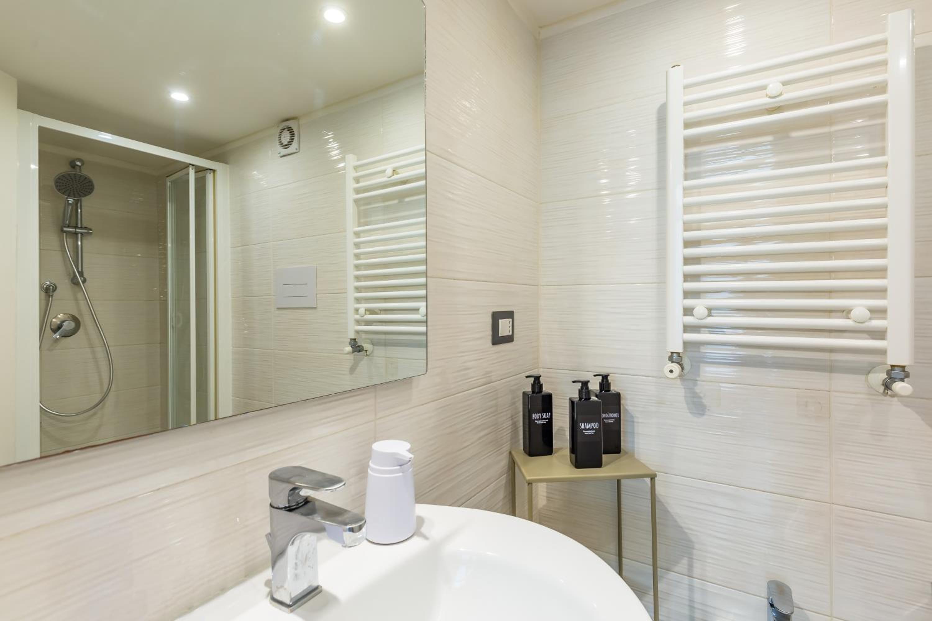 Duplex indipendente vicino al Lungomare Caracciolo