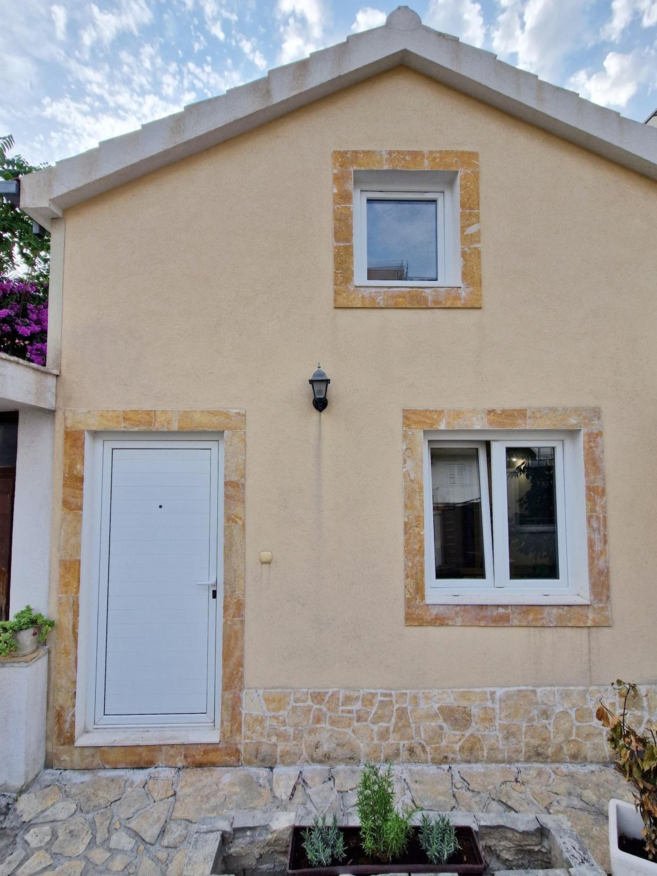 Beautiful apartment Bačvice