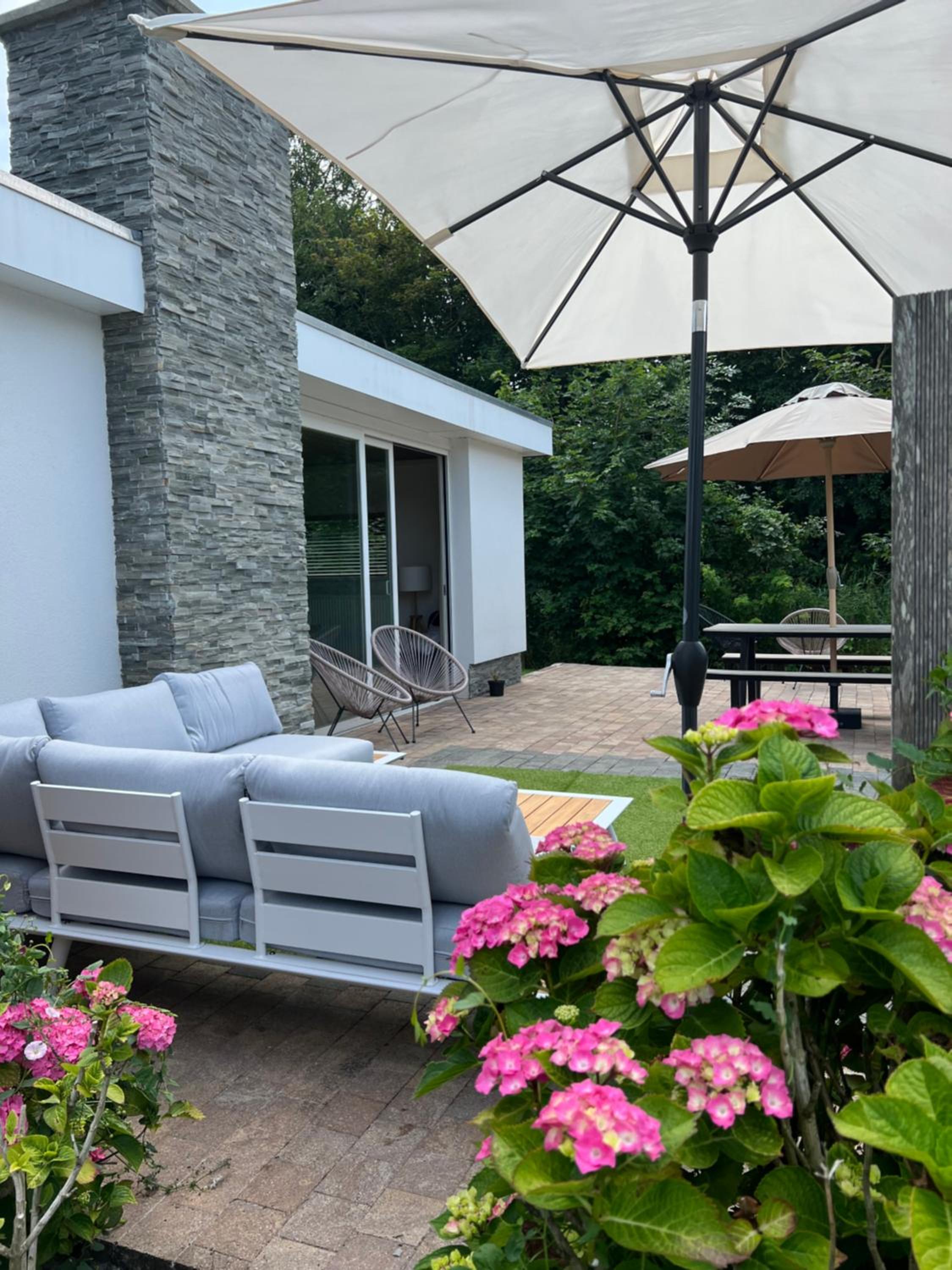 Family bungalow with garden for 6-8 people
