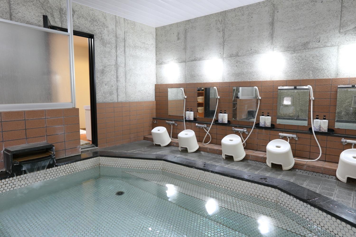 Snowlines Lodge Hakuba view 4