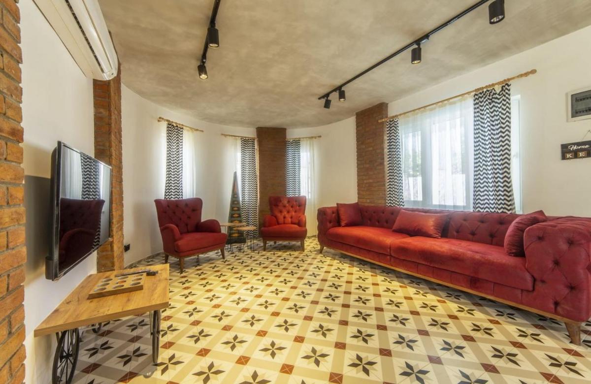 Belek Vacations - Extraordinary Villa with Private Pool in Antalya - Property Image 13