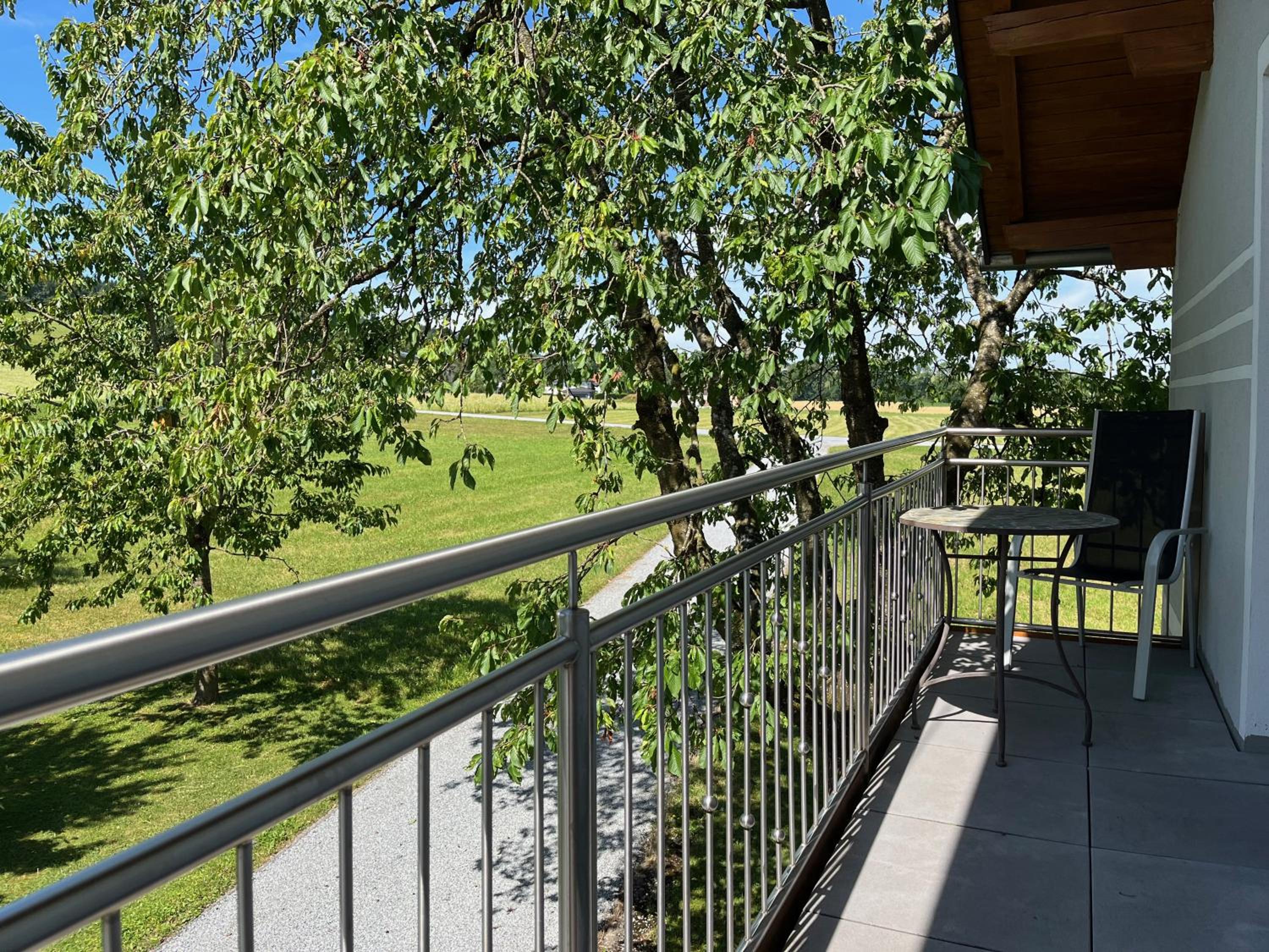Familienfreundliche Ferienwohnung Kaltenleitner nahe Attersee für 5 Personen mit zwei Schlafzimmern view 3