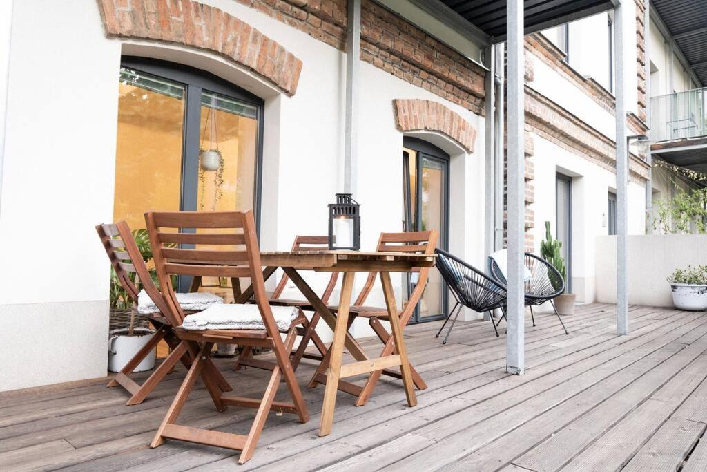 Central Park Apartments - Terrace
