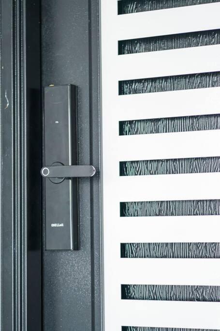 Jovial Modern Stylish Townhouse 8pax - BM Icon City photo 5