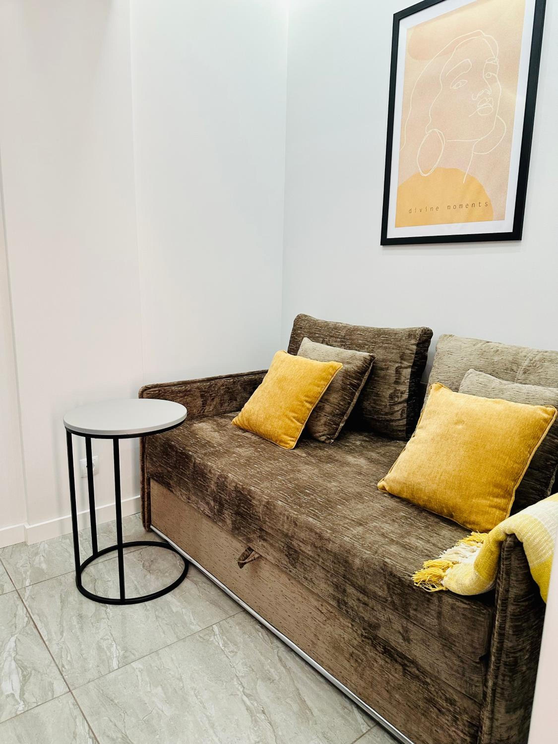 Modern Executive Apartment with Prime Location view 4