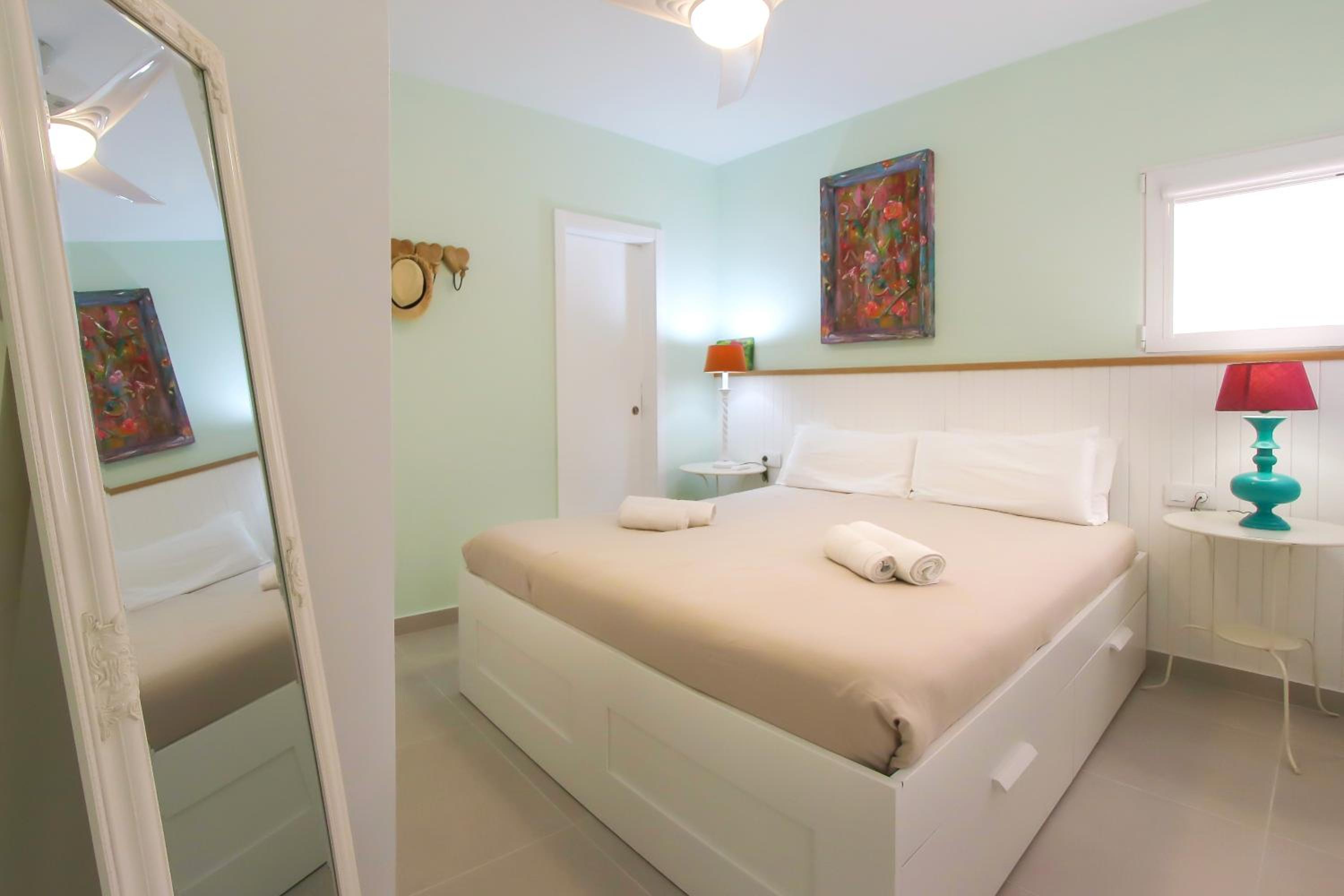 Kate Duque Fantastic apartment with lovely Pool