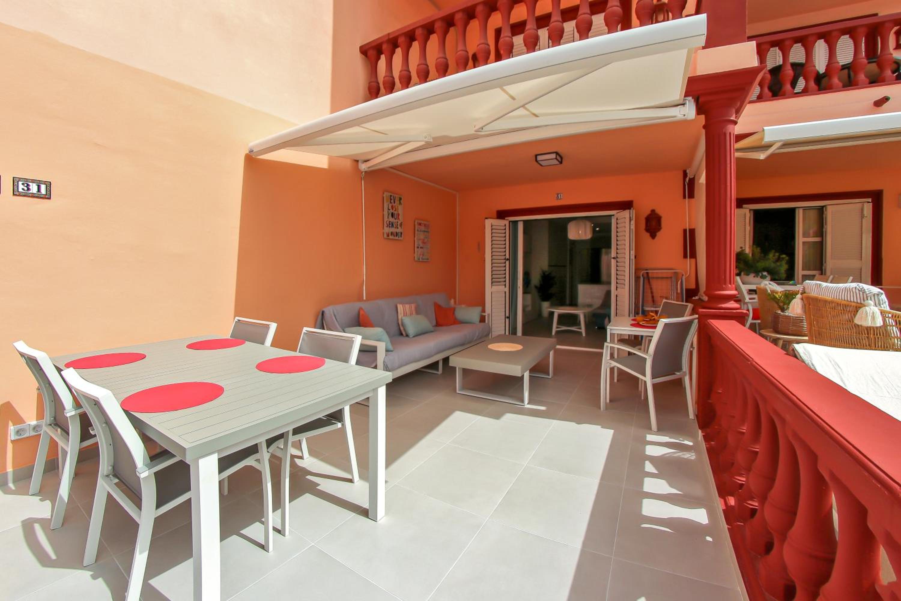 Kate Duque Fantastic apartment with lovely Pool