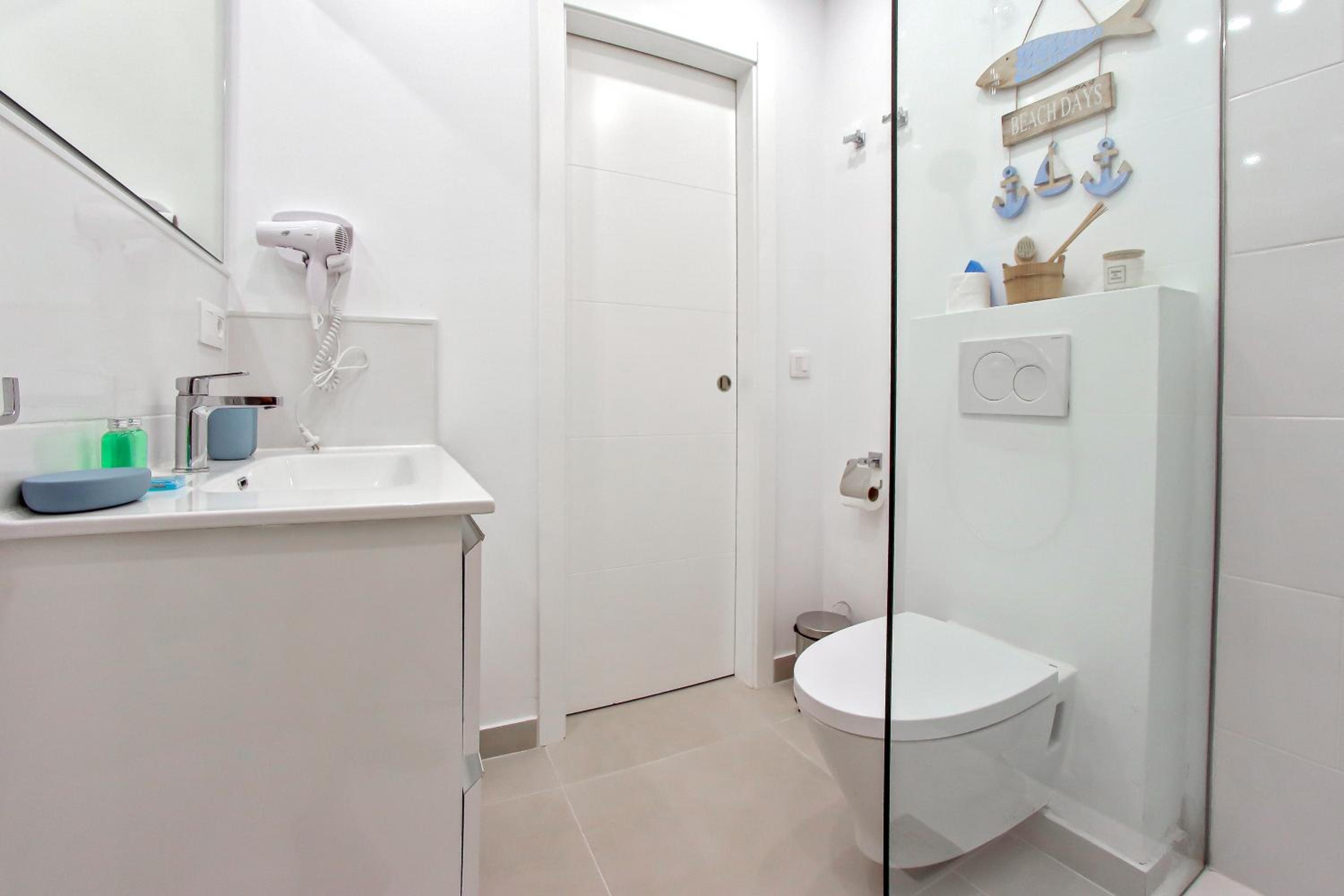 Kate Duque Fantastic apartment with lovely Pool