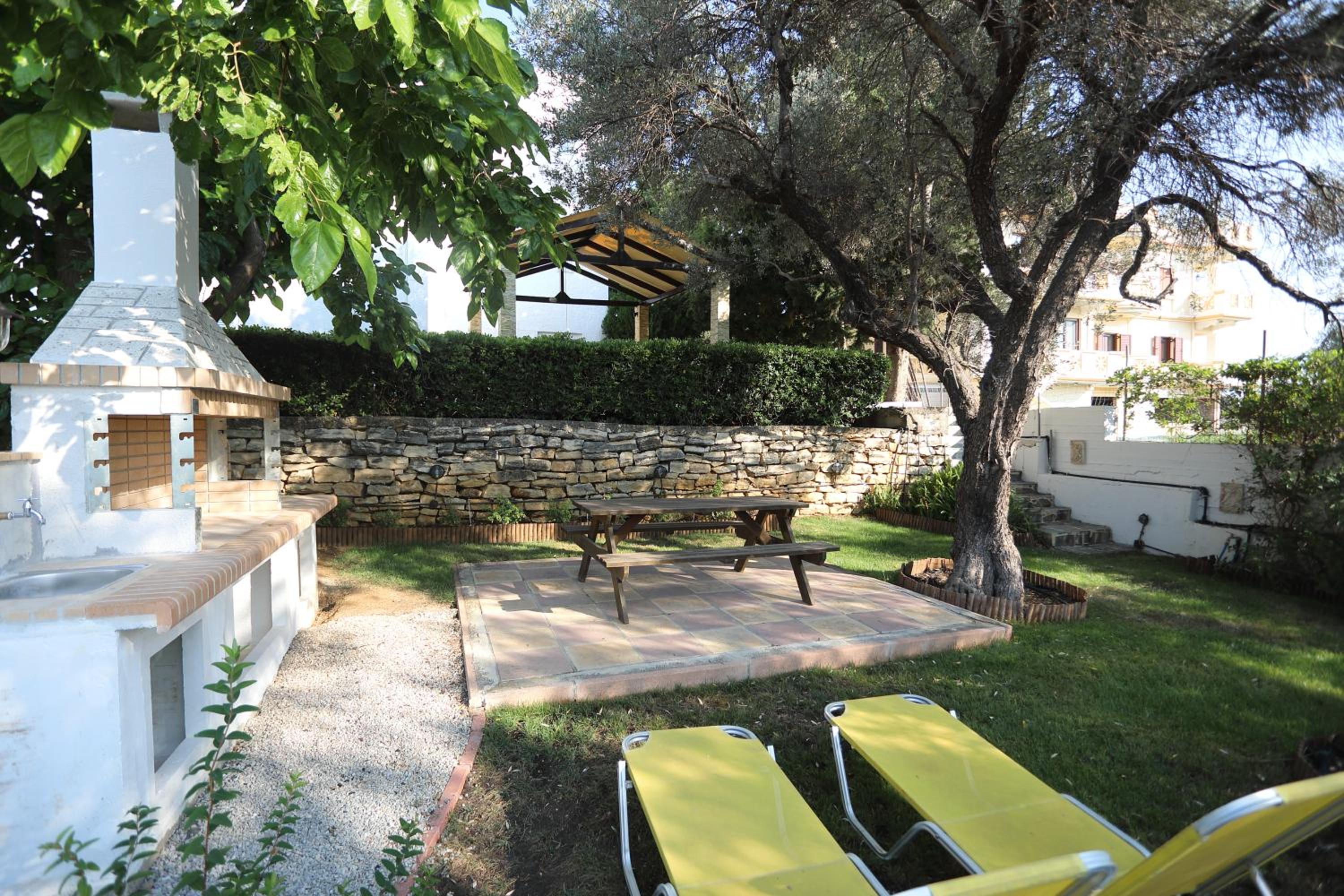 Rose House view 4