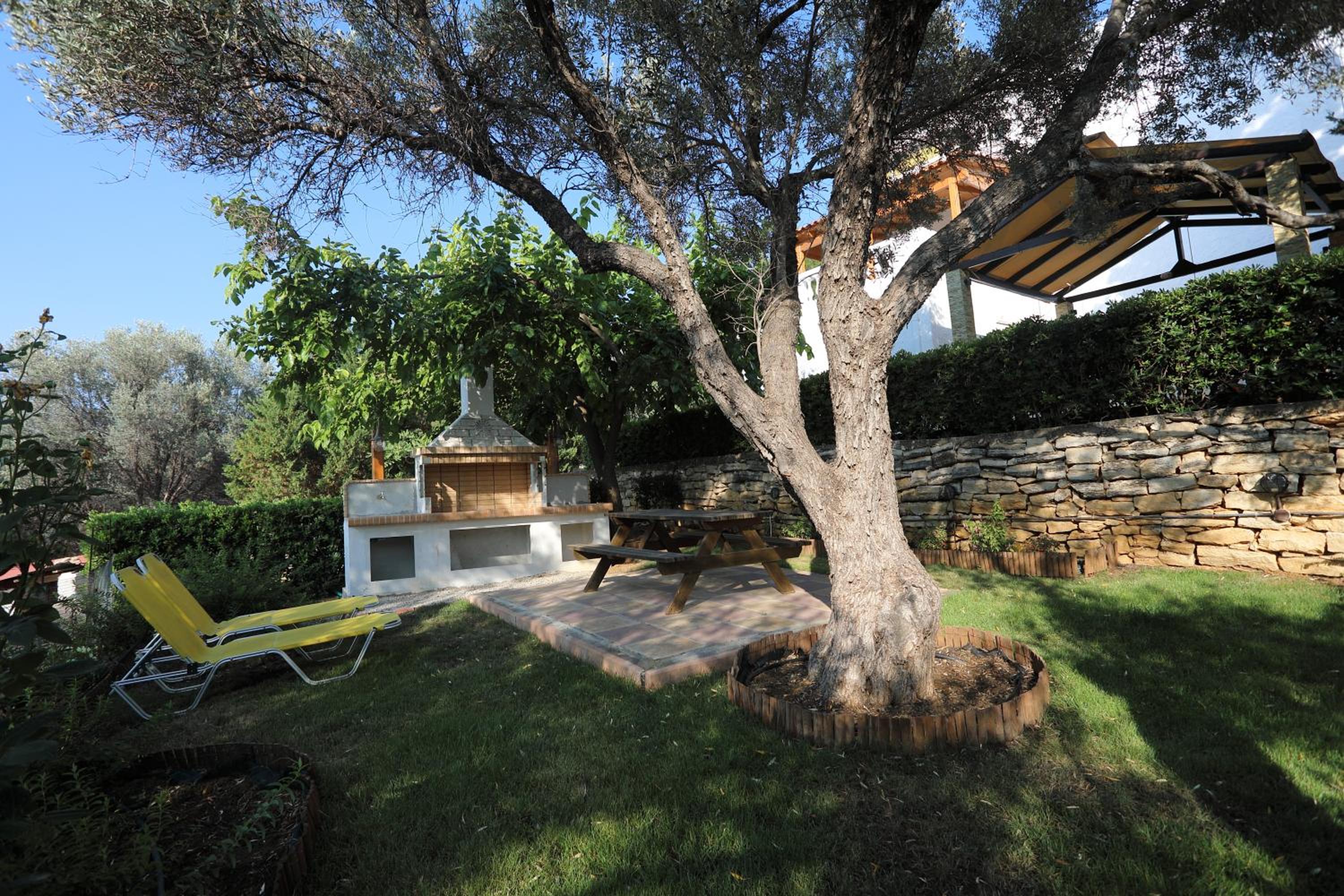 Rose House view 3