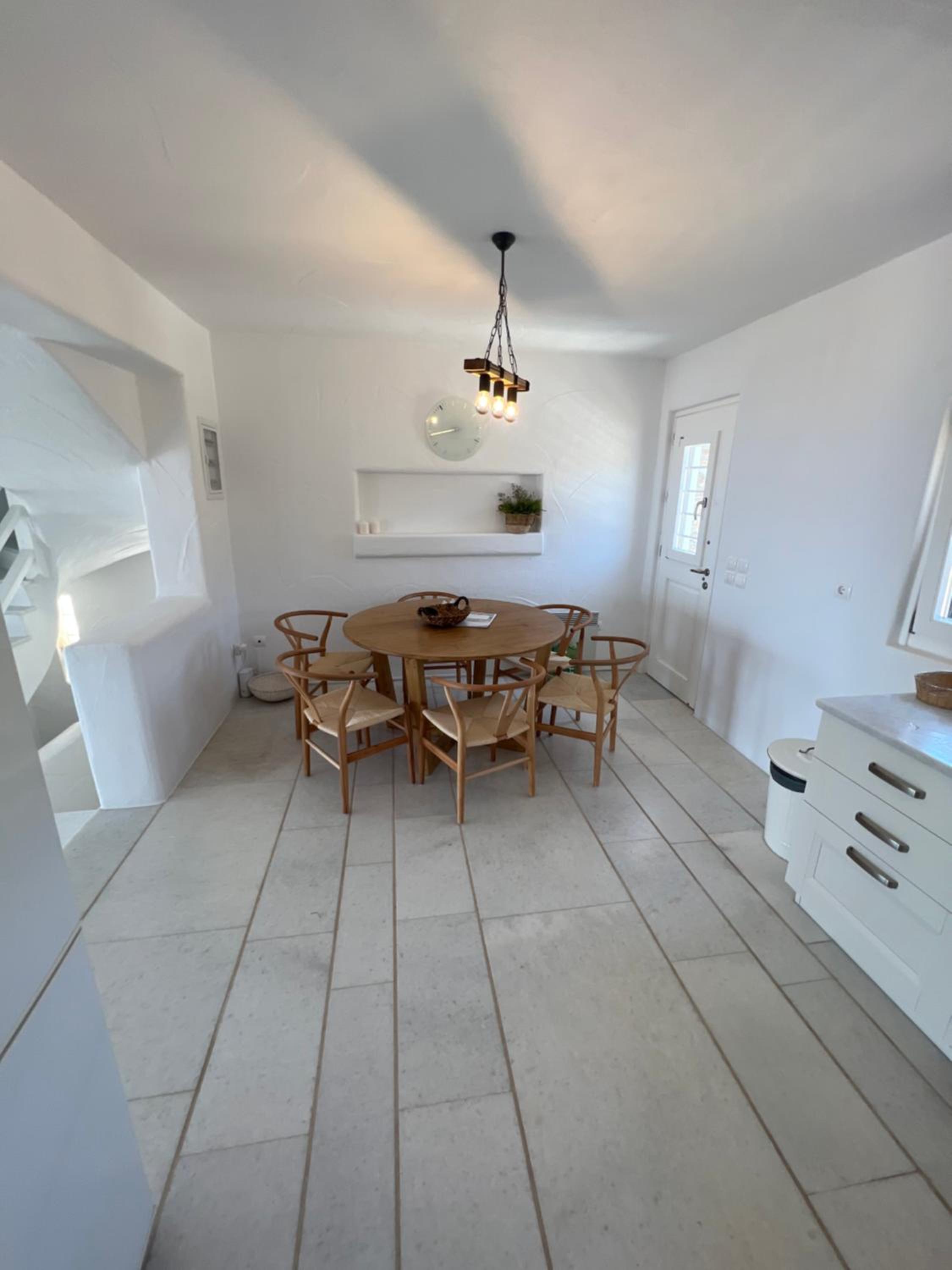 Immaculate Villa & Pool in Paros - Sleeps 10 view 3