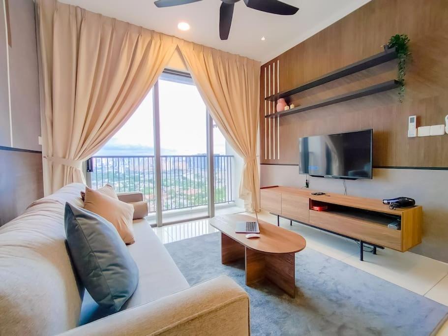 Kenwingston Platz Signature Suites by Manhattan Group