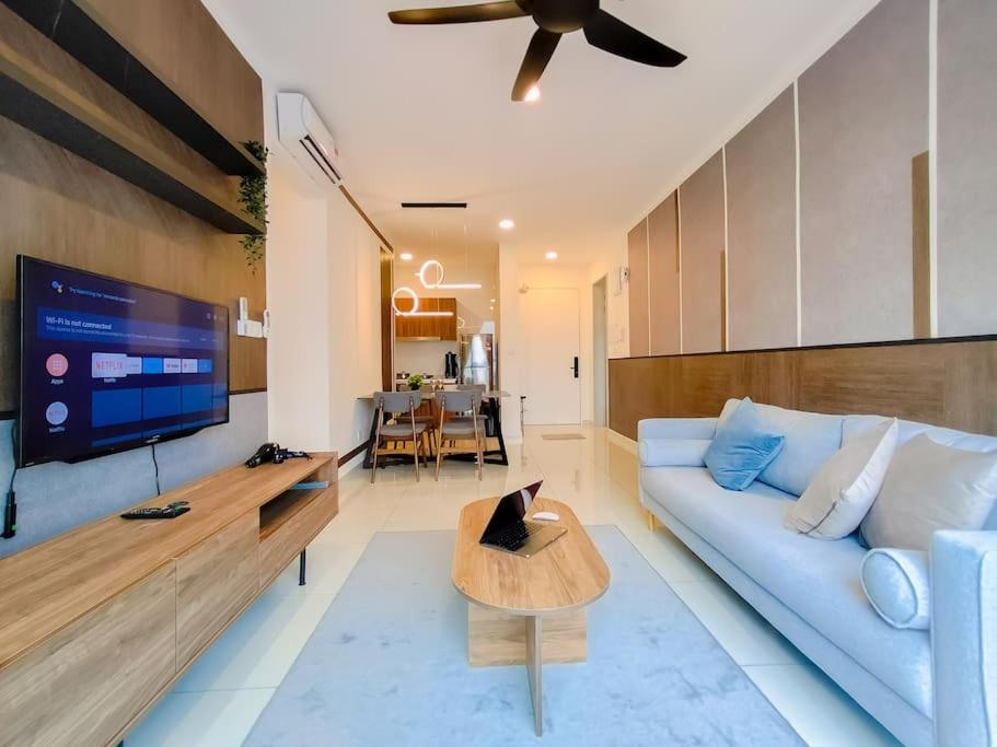 Kenwingston Platz Signature Suites by Manhattan Group