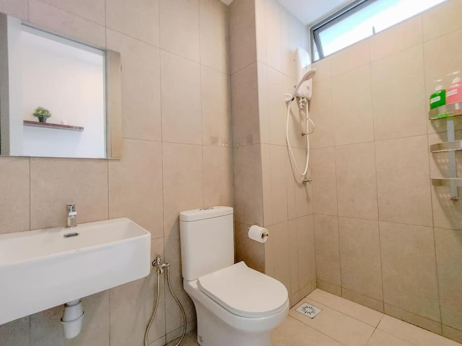 Kenwingston Platz Signature Suites by Manhattan Group