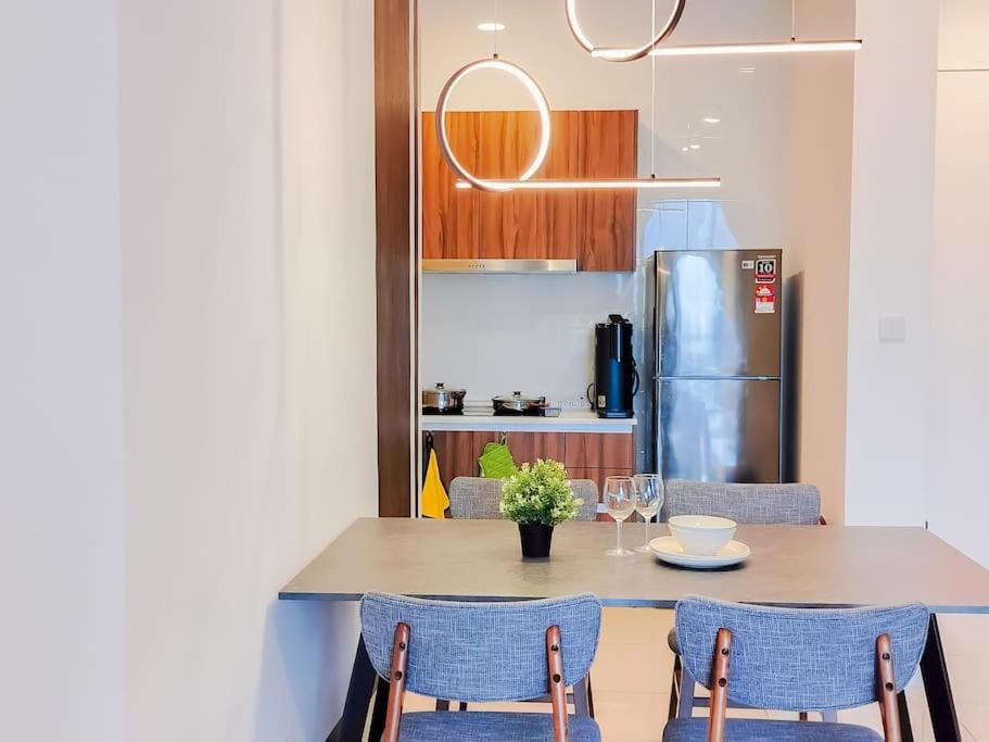 Kenwingston Platz Signature Suites by Manhattan Group