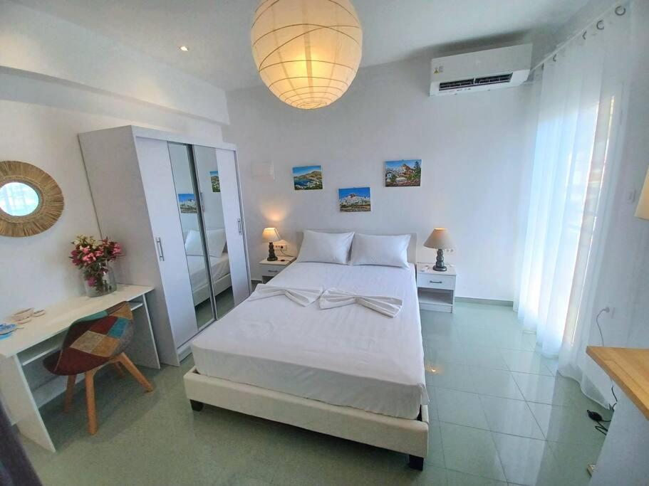 Port View Apartment Ios Port view 3