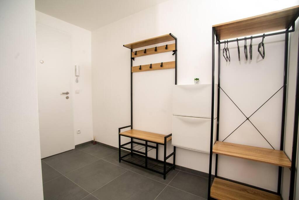 FREE PARKING- Newly built Apartment