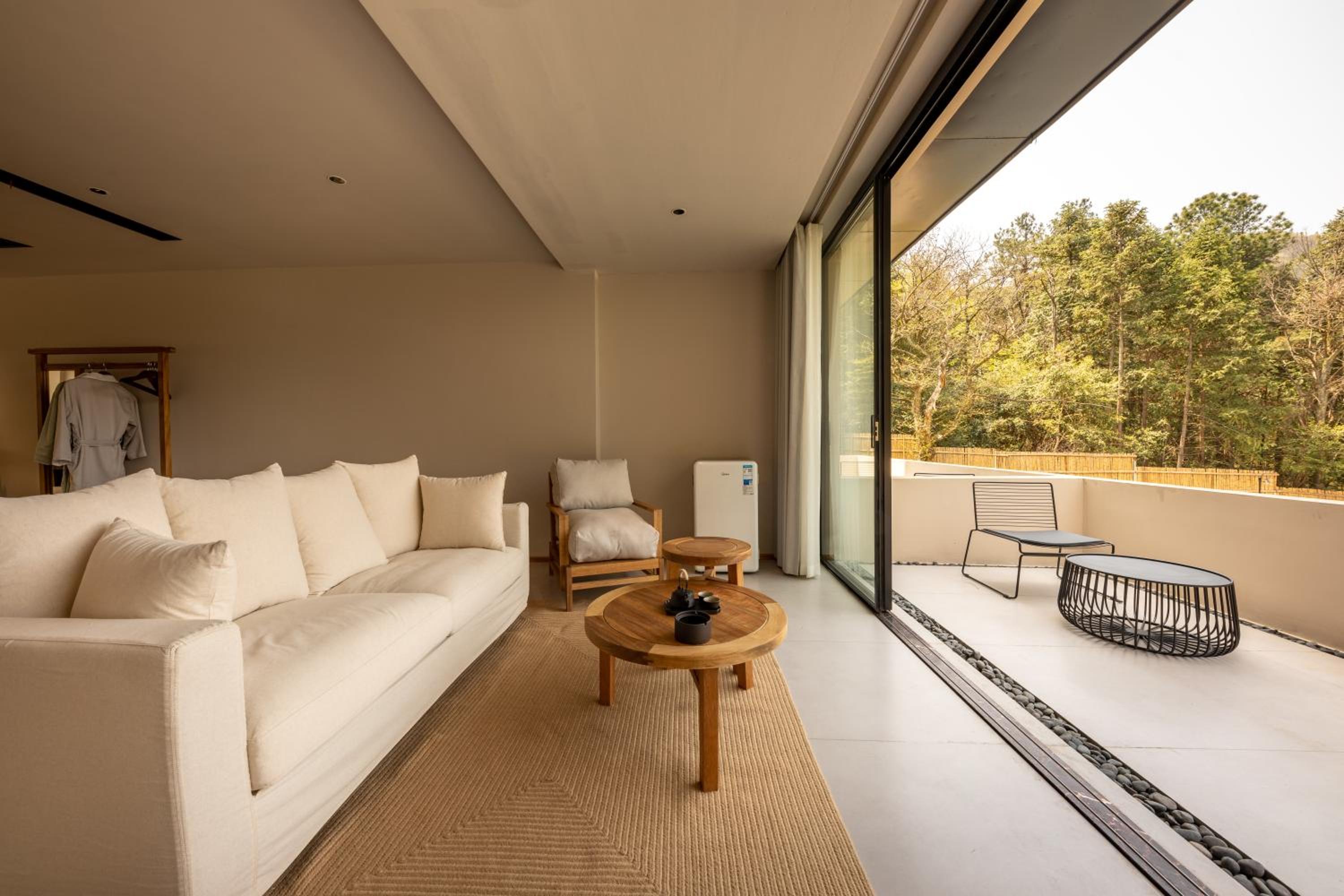 Pandora Annica Villa