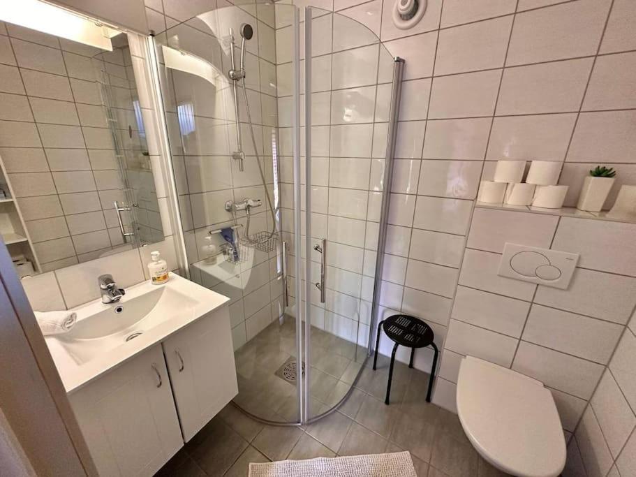Stamsund Harbour Apartment view 4
