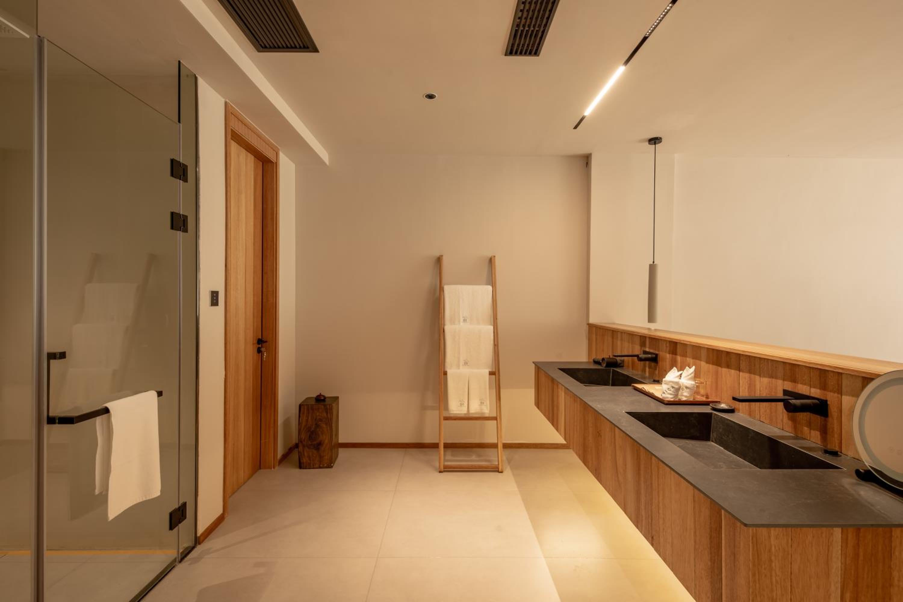 Pandora Annica Villa