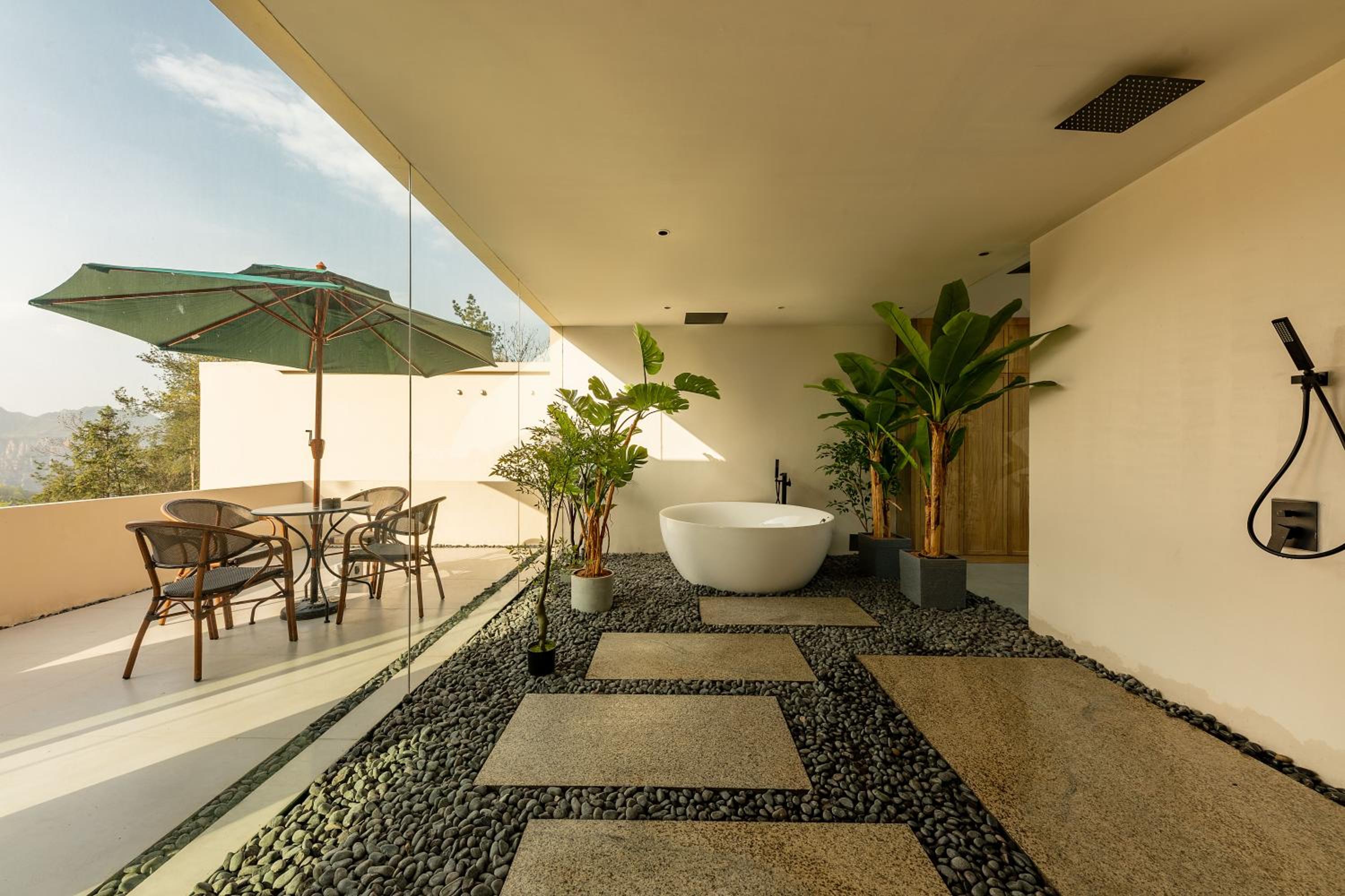 Pandora Annica Villa
