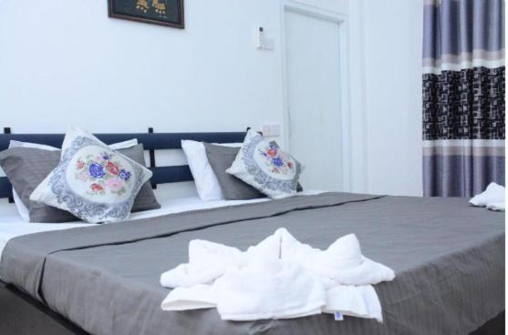 PEREGRINE Villa