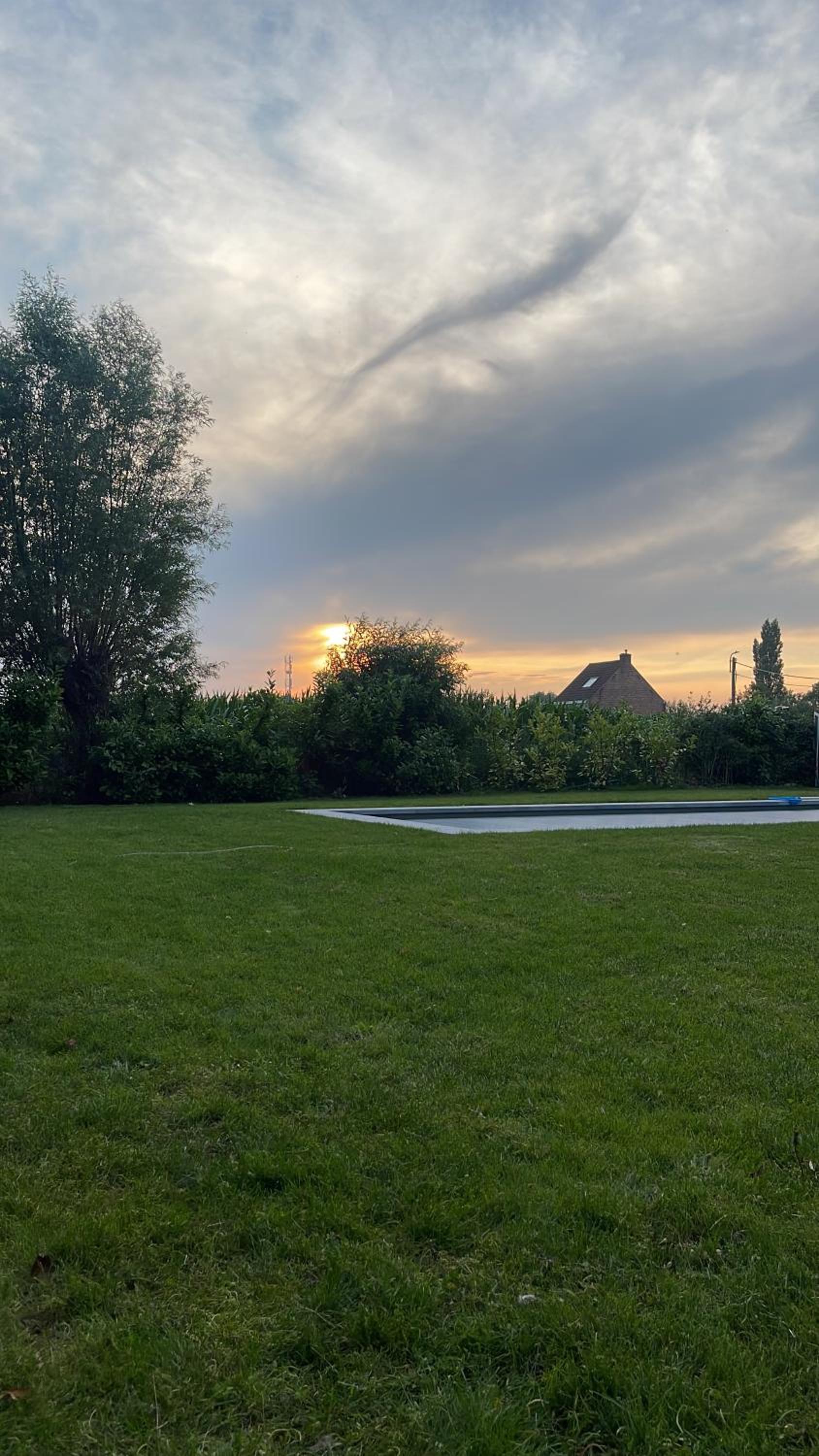 Hoeve Pino, Verwarmd zwembad